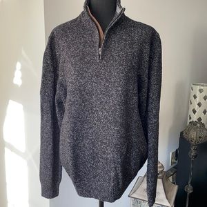 Men’s black and gray Chaps sweater